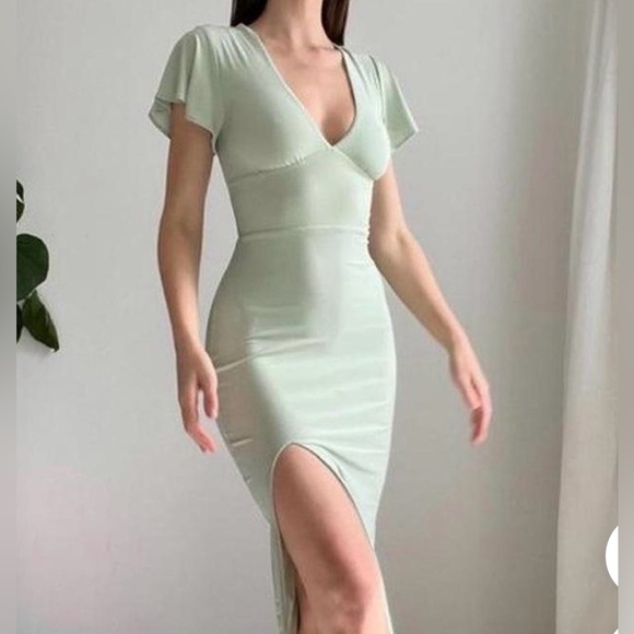 AYM Studio Hyde Midi Dress Green - Picture 6 of 6